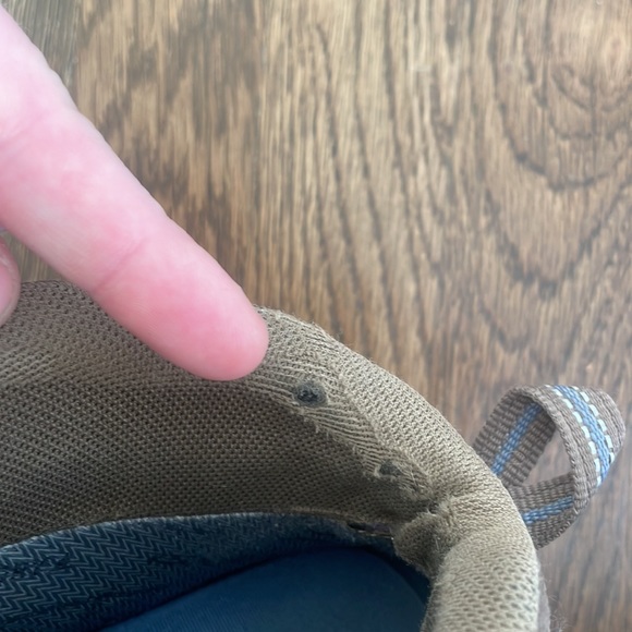 KEEN waterproof hiking boots - Picture 6 of 8